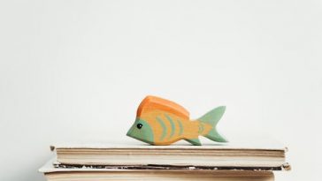 Comment fabriquer un poisson d'avril en origami ?
