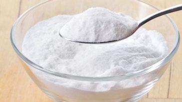 Pourquoi utiliser le bicarbonate pour nettoyer votre salon ?